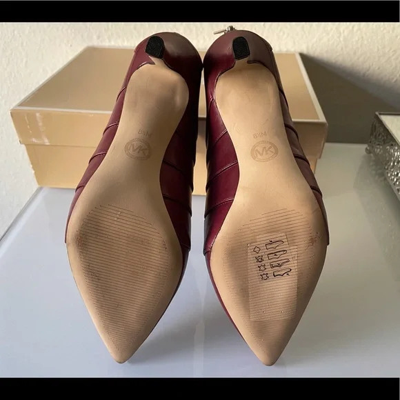 Michael Kors “Mavis” Pointed Toe Ankle Boots - Picture 12 of 16